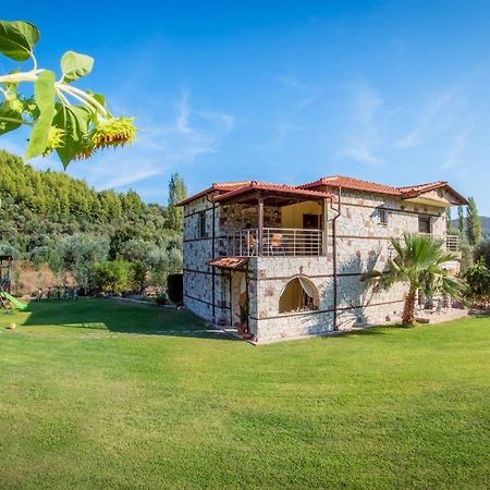 Niriides Hotel Порто Куфо Екстериор снимка