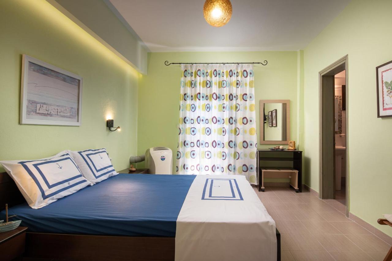 Niriides Hotel Порто Куфо Екстериор снимка