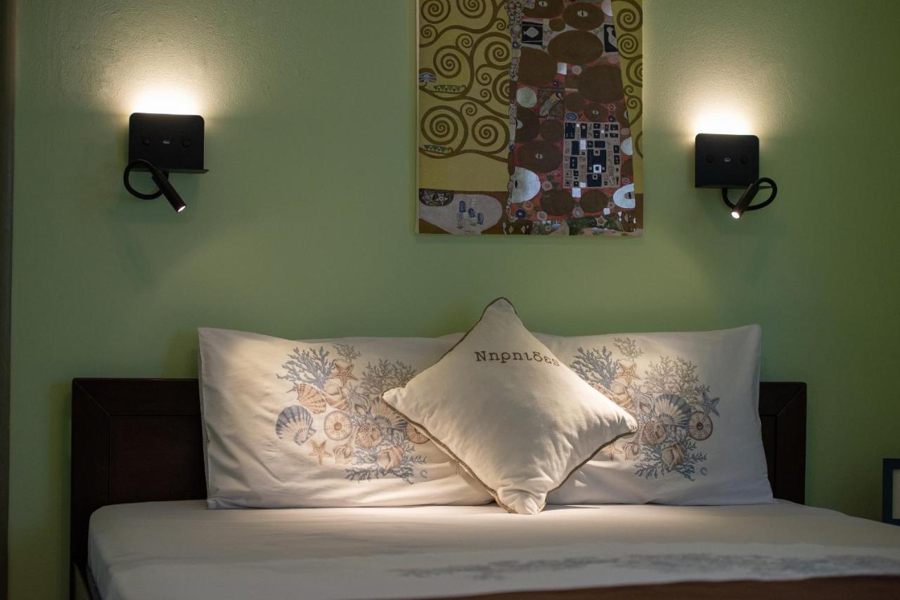 Niriides Hotel Порто Куфо Екстериор снимка