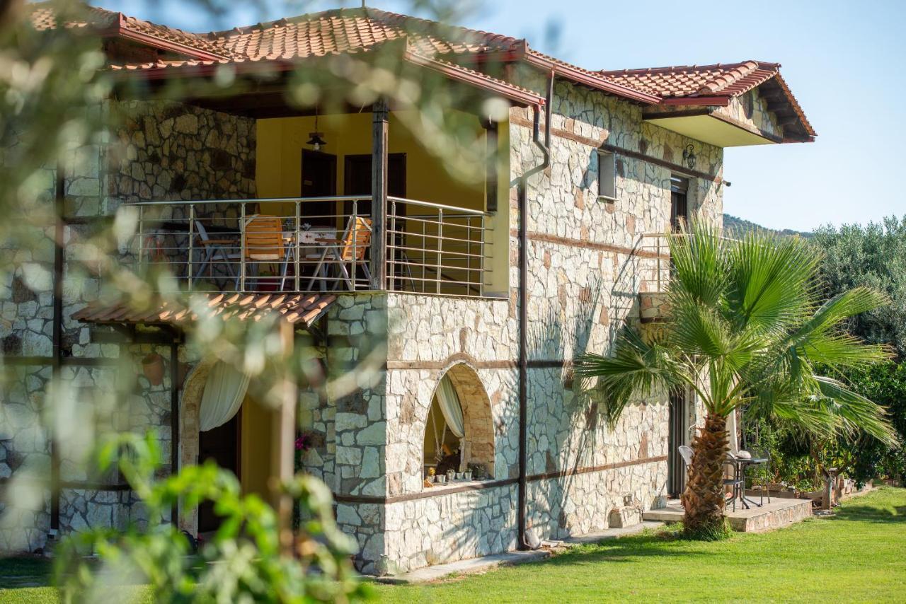 Niriides Hotel Порто Куфо Екстериор снимка